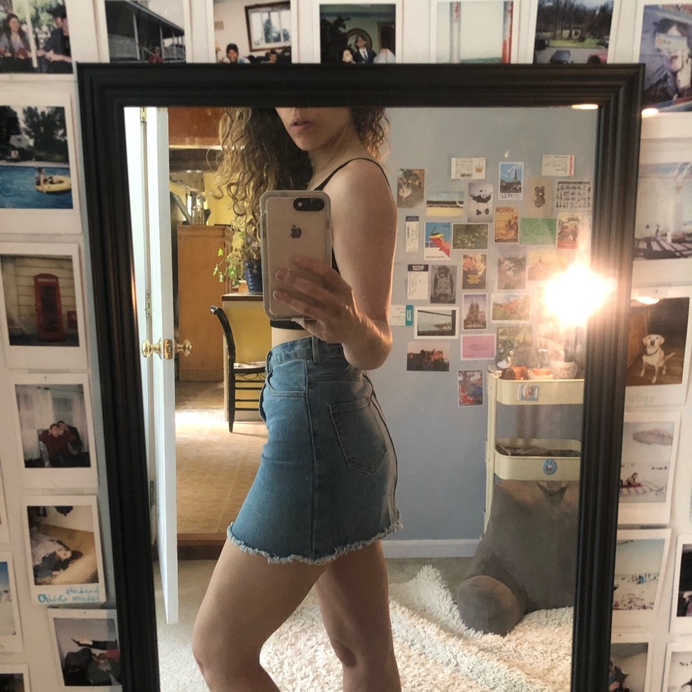 ✨Brandy Melville Juliette Denim Skirt ✨